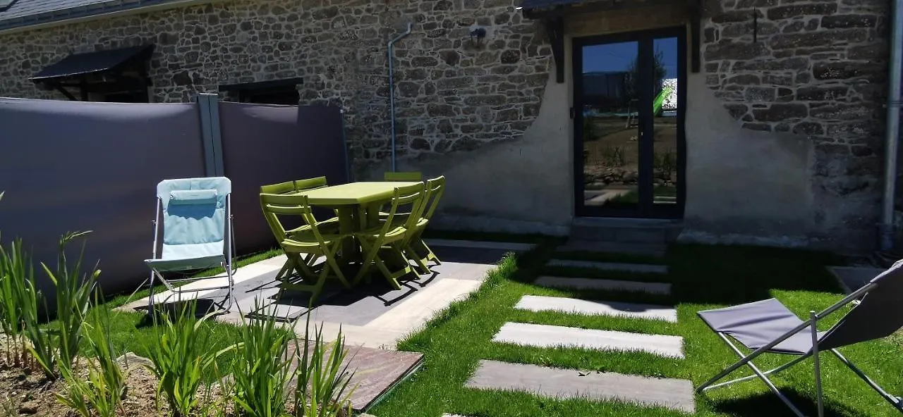 Holiday home Gite Les Chataigniers Entre Terre Et Mer Villa Pleucadeuc France